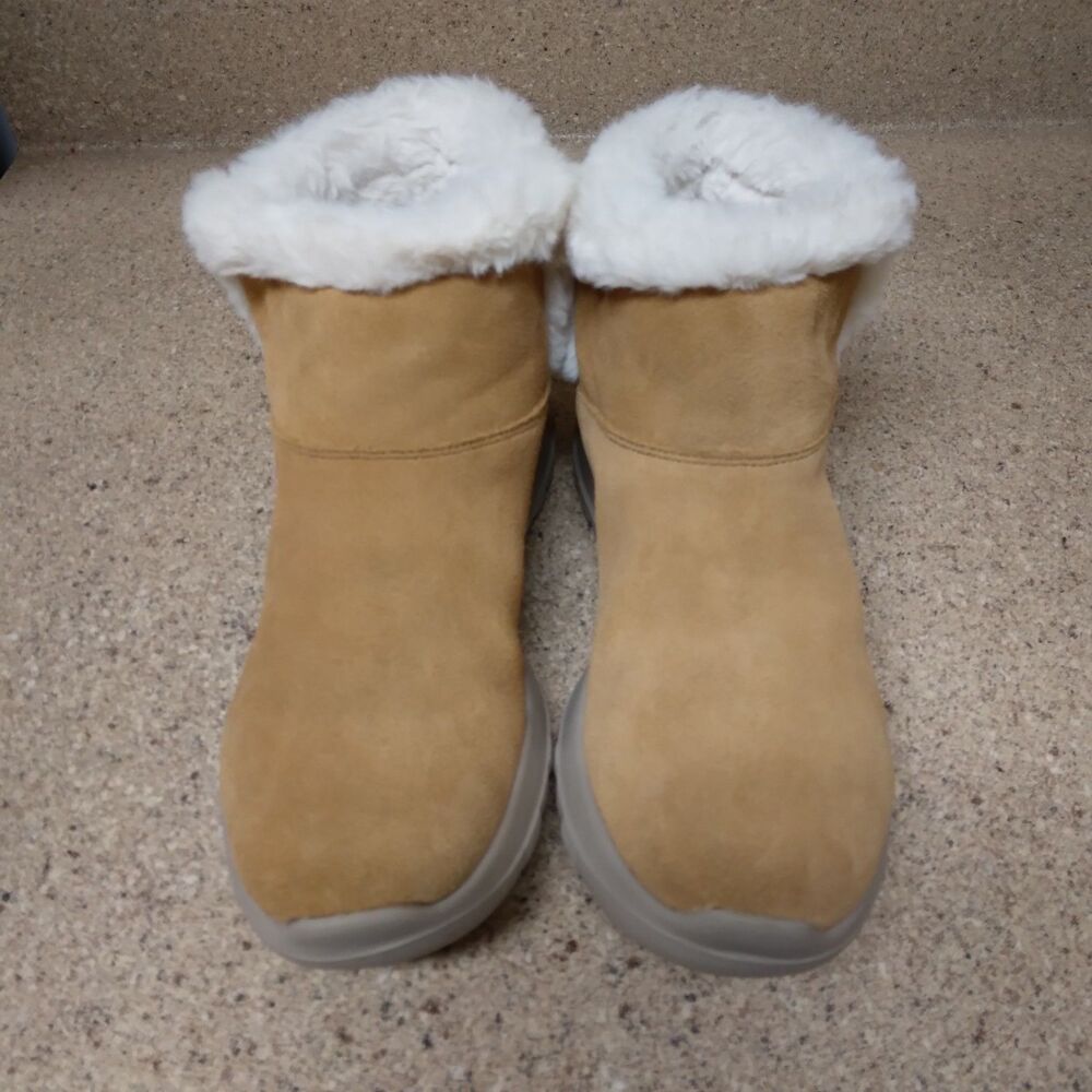 Skechers On the Go Joy Suede Booties Womens 9.5 Tan Pull On Faux Fur Lined - Picture 8 of 8